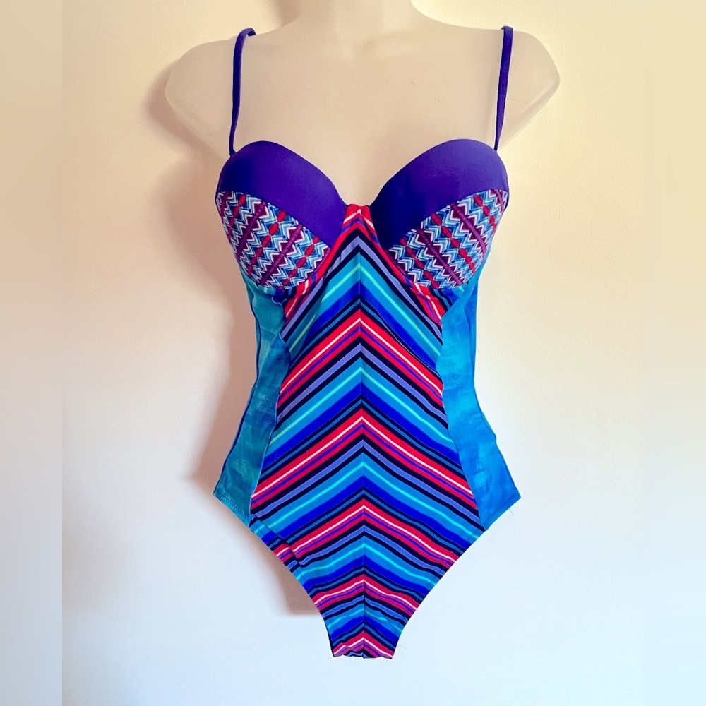GOTTEX one piece swimsuits, like new.